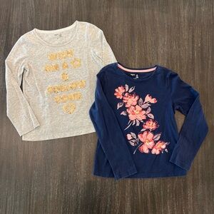 Gap Kids Girls 1 Navy Screen Printed Floral & 1 Grey Shirt Sequin Small